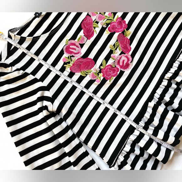 EUC Kate Mack Valentine’s Day Heart Embroidered Striped Top 6X - Picture 7 of 12